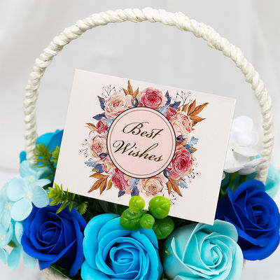 Dobra cena. Drukowanie wyjątkowych kart powitalnych w różnych rozmiarach w Internecie