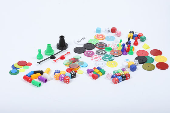 Zaangażowanie matematyczne umiejętności językowe Materiały do gier planszowych Uczy krytycznego myślenia Praca zespołowa